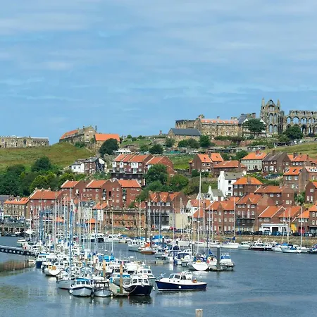 Endeavour Feriehus Whitby